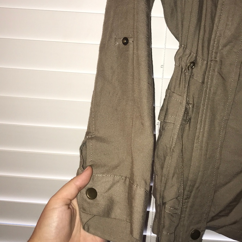 Jacket - Picture 3 of 4